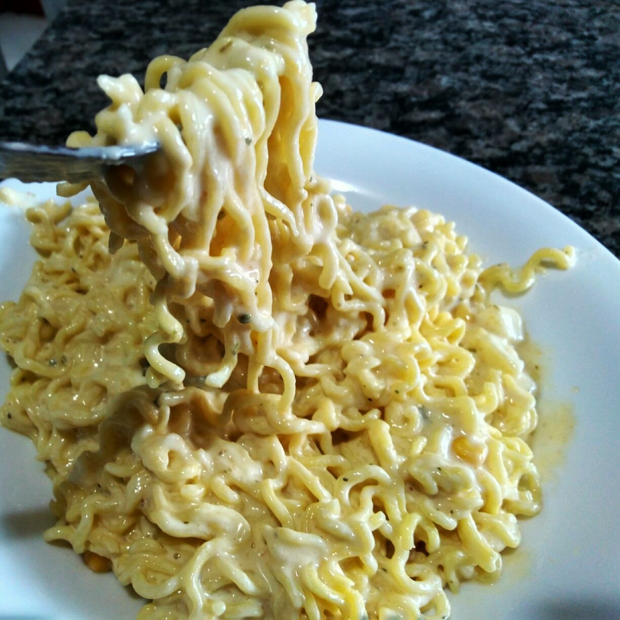 Macarrão instantâneo com queijo